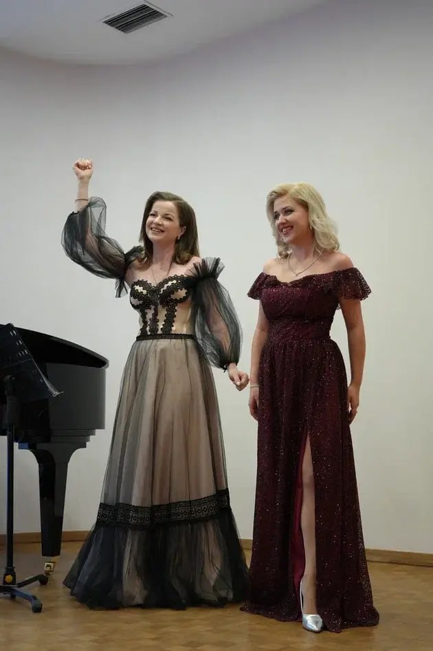 В Луганской академической филармонии состоялся камерный концерт «Под небом Парижа» В Луганской академической филармонии состоялся камерный концерт «Под небом Парижа»