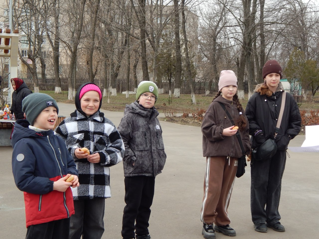 В Краснодонском городском парке состоялась развлекательная программа для детей В Краснодонском городском парке состоялась развлекательная программа для детей