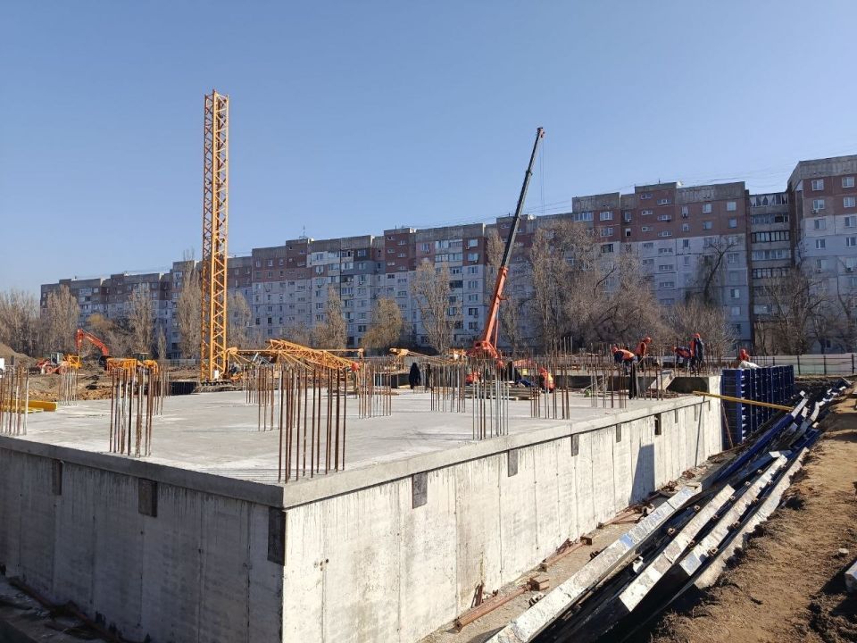 Строительство нового жилья в Луганске продолжает набирать обороты Строительство нового жилья в Луганске продолжает набирать обороты