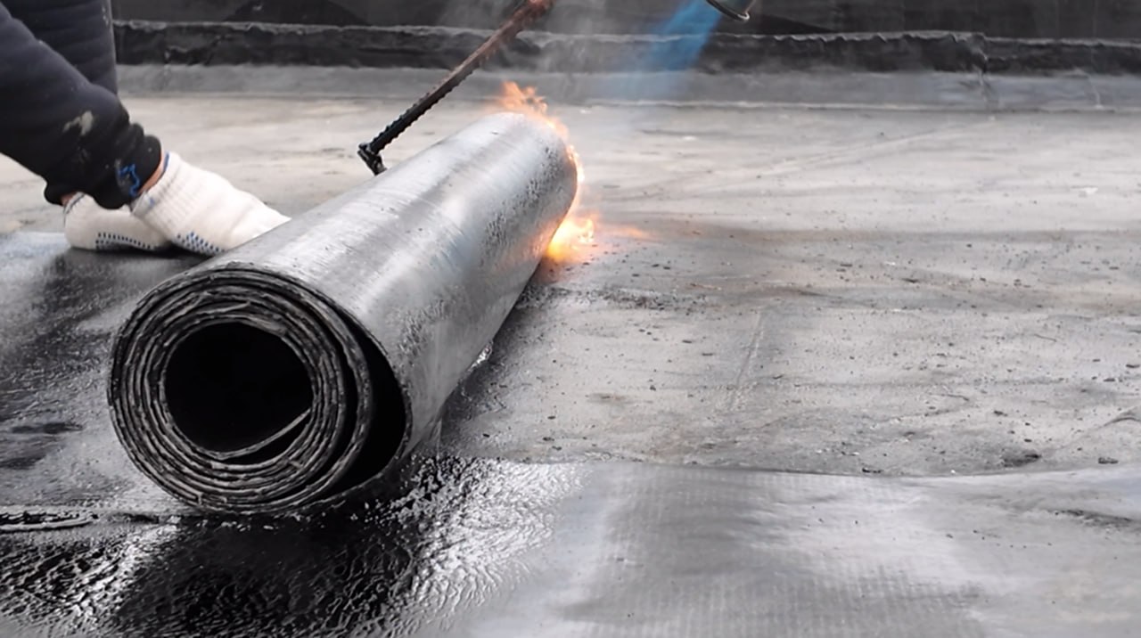 На Краснодонщине продолжается масштабный ремонт кровель, который осуществляется специалистами СК «СТИЛЛ» в рамках сотрудничества с шефом-регионом Тюменской областью На Краснодонщине продолжается масштабный ремонт кровель, который осуществляется специалистами СК «СТИЛЛ» в рамках сотрудничества с шефом-регионом Тюменской областью