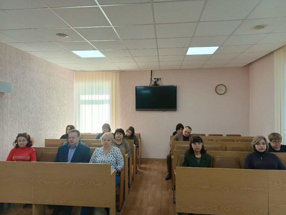 Сегодня Глава городского округа город Ровеньки Андрей Рубанцов провел плановое рабочее совещание с руководителями управлений администрации и структурных подразделений Сегодня Глава городского округа город Ровеньки Андрей Рубанцов провел плановое рабочее совещание с руководителями управлений администрации и структурных подразделений