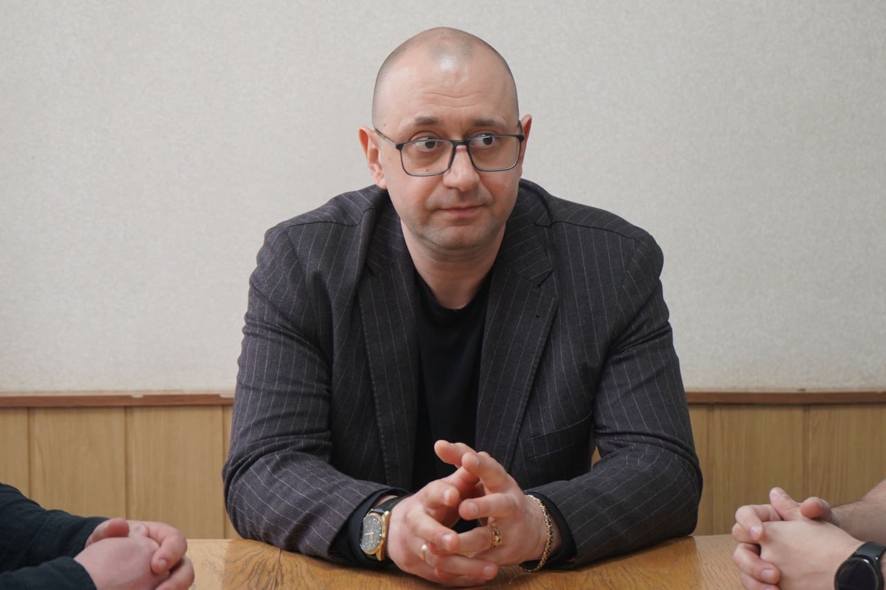 В администрации Свердловского округа обсудили планы по капитальному ремонту детских садов при поддержке Красноярского края В администрации Свердловского округа обсудили планы по капитальному ремонту детских садов при поддержке Красноярского края