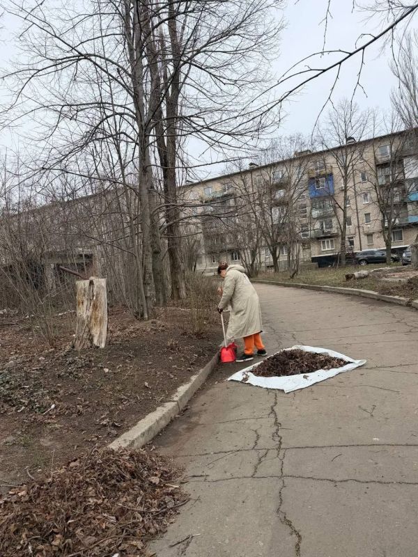 Работы по наведению санитарного порядка и благоустройству идут полным ходом Работы по наведению санитарного порядка и благоустройству идут полным ходом