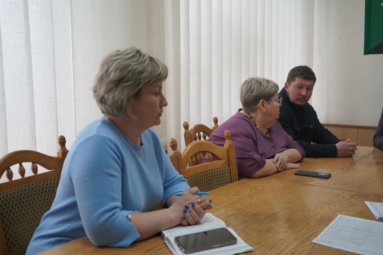 В администрации Свердловского округа обсудили планы по капитальному ремонту детских садов при поддержке Красноярского края В администрации Свердловского округа обсудили планы по капитальному ремонту детских садов при поддержке Красноярского края