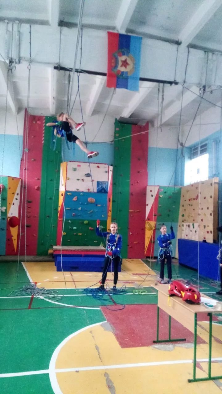 Старобельские юные туристы завоевали призовые места на Республиканских соревнованиях Старобельские юные туристы завоевали призовые места на Республиканских соревнованиях