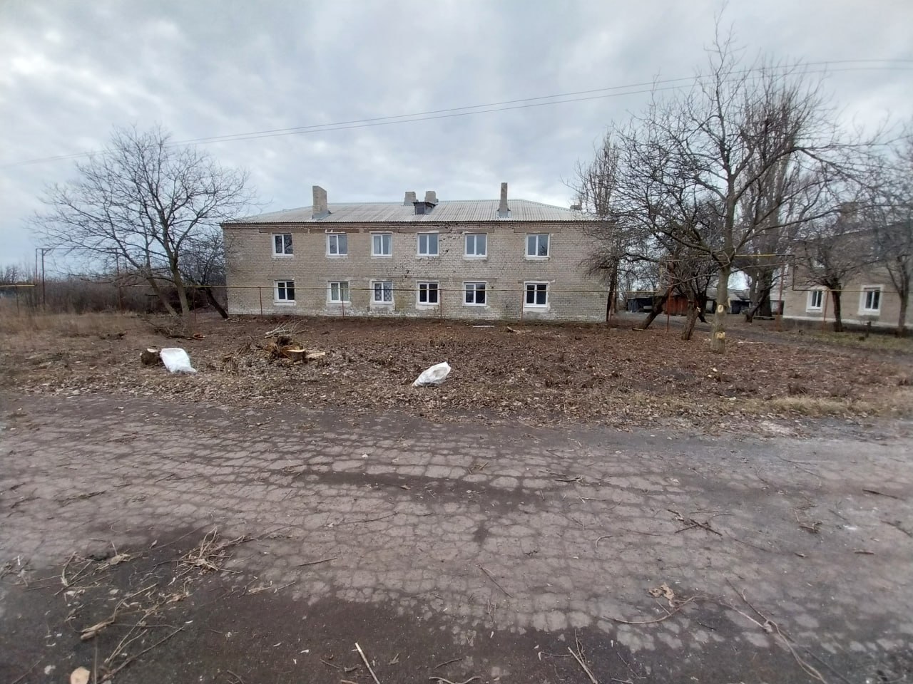 Жители Чернухино объединились для наведения порядка в поселке Жители Чернухино объединились для наведения порядка в поселке