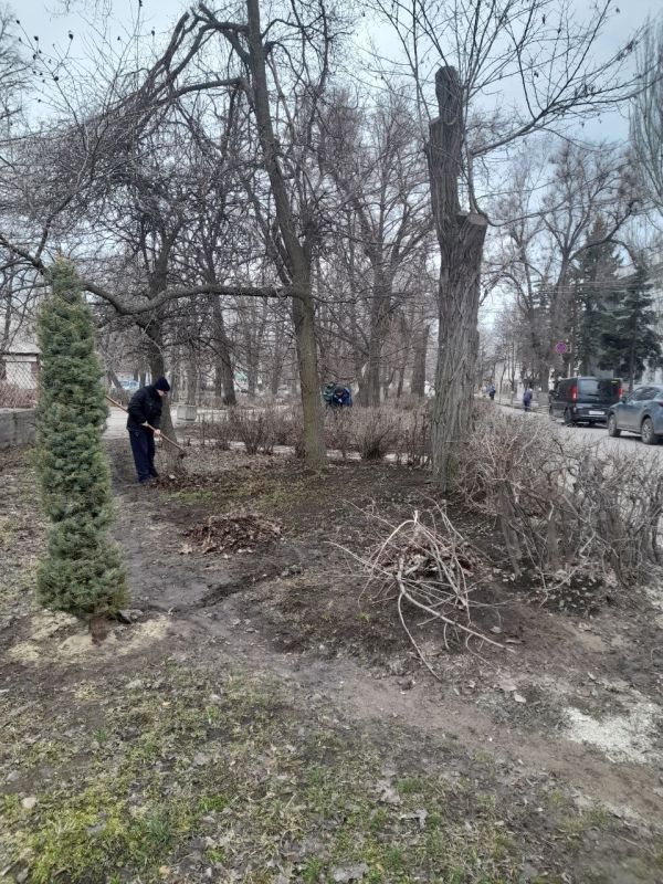 Работы по наведению санитарного порядка и благоустройству идут полным ходом Работы по наведению санитарного порядка и благоустройству идут полным ходом