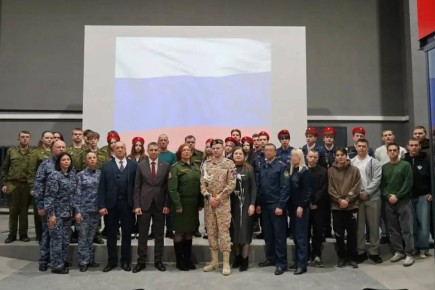 Сотрудники ИК № 5 регионального УФСИН посетили торжественные мероприятия, приуроченные ко Дню призывника