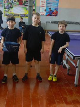 21 марта в городе Алчевск проходило Первенство Луганской Народной Республики по настольному теннису среди юношей и девушек до 16 лет