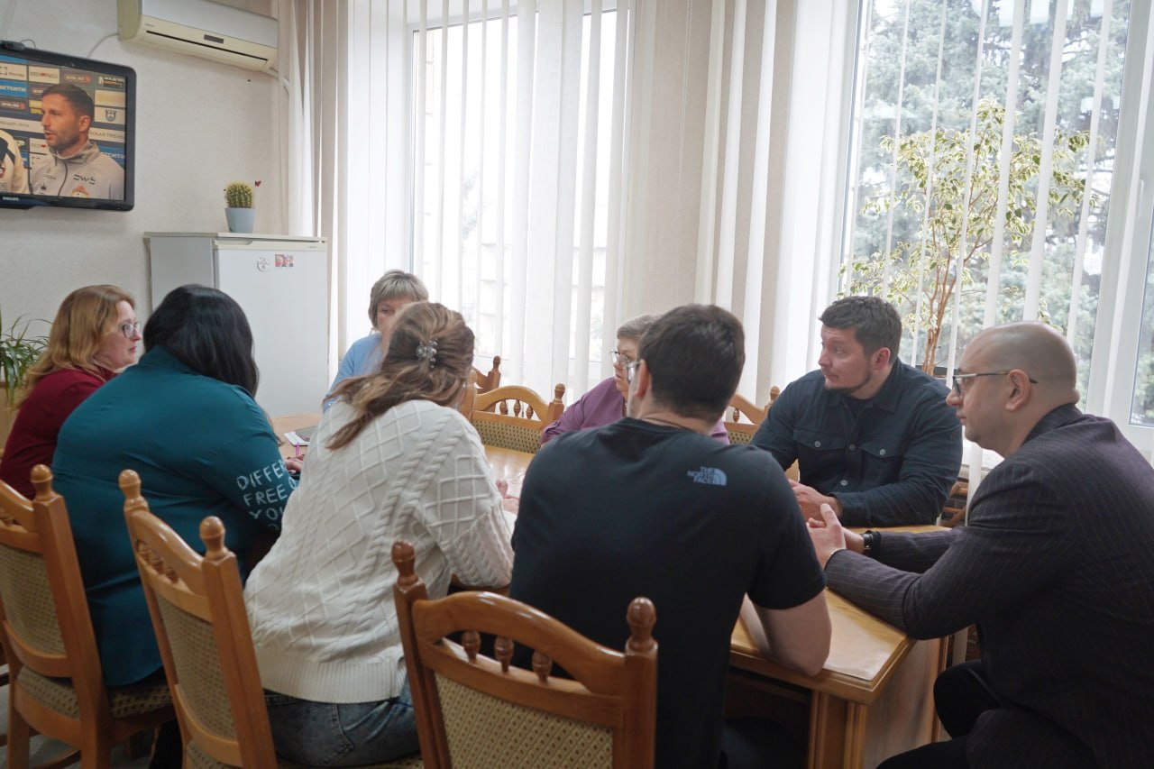 В администрации Свердловского округа обсудили планы по капитальному ремонту детских садов при поддержке Красноярского края В администрации Свердловского округа обсудили планы по капитальному ремонту детских садов при поддержке Красноярского края