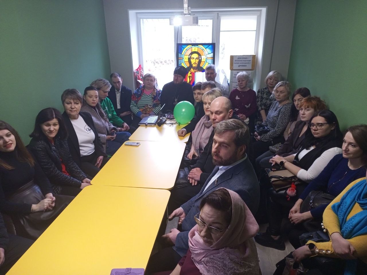 В Алчевске состоялось открытие Дома Семьи В Алчевске состоялось открытие Дома Семьи