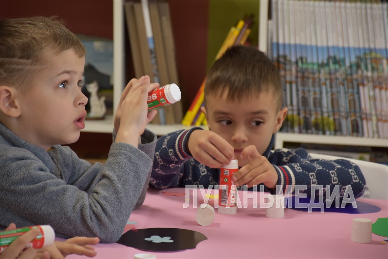 В Музее истории города Первомайска дошколят познакомили с особенностями быта русских крестьян В Музее истории города Первомайска дошколят познакомили с особенностями быта русских крестьян