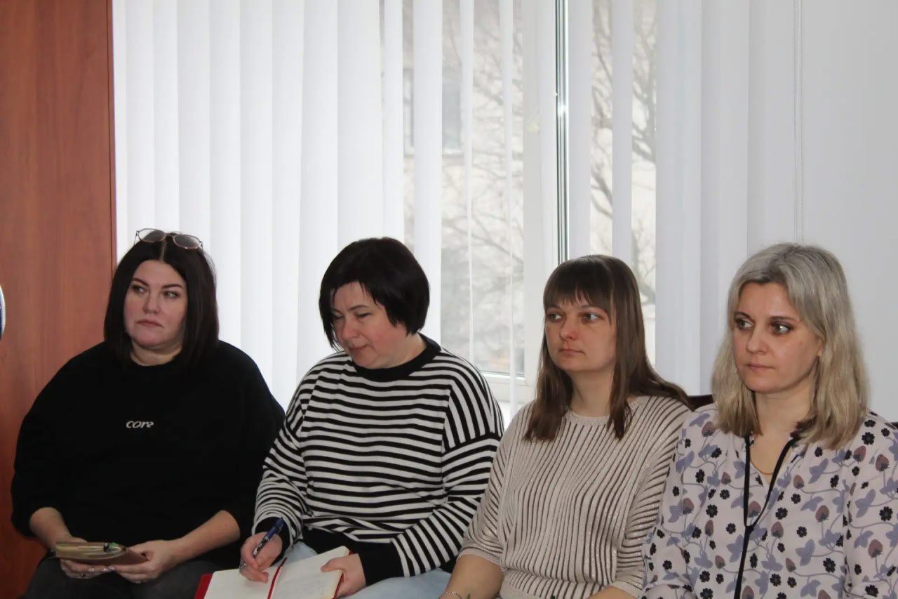 Юлия Кожухарь: Сегодня, состоялось плановое аппаратное совещание с руководителями управлений и отделов администрации Новопсковского муниципального округа Юлия Кожухарь: Сегодня, состоялось плановое аппаратное совещание с руководителями управлений и отделов администрации Новопсковского муниципального округа