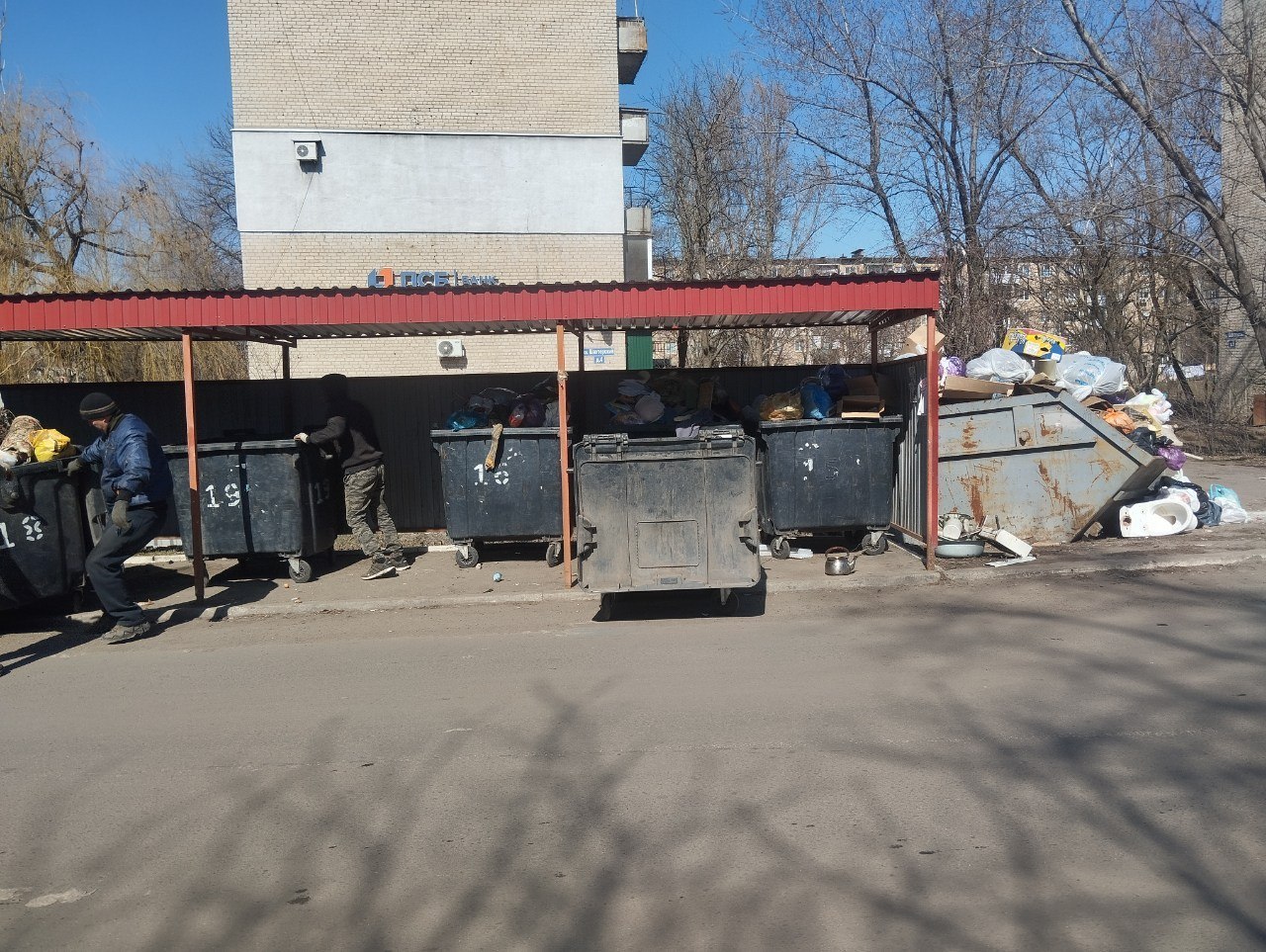 МУП "СКАТ" ведет активную деятельность по поддержанию чистоты и порядка на территории города, выполняя комплекс работ, направленных на благоустройство и улучшение качества жизни горожан