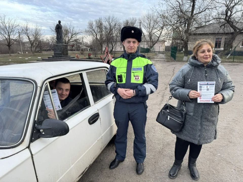 Сотрудники Госавтоинспекции проводят активную профилактическую работу с педагогами и родителями Сотрудники Госавтоинспекции проводят активную профилактическую работу с педагогами и родителями