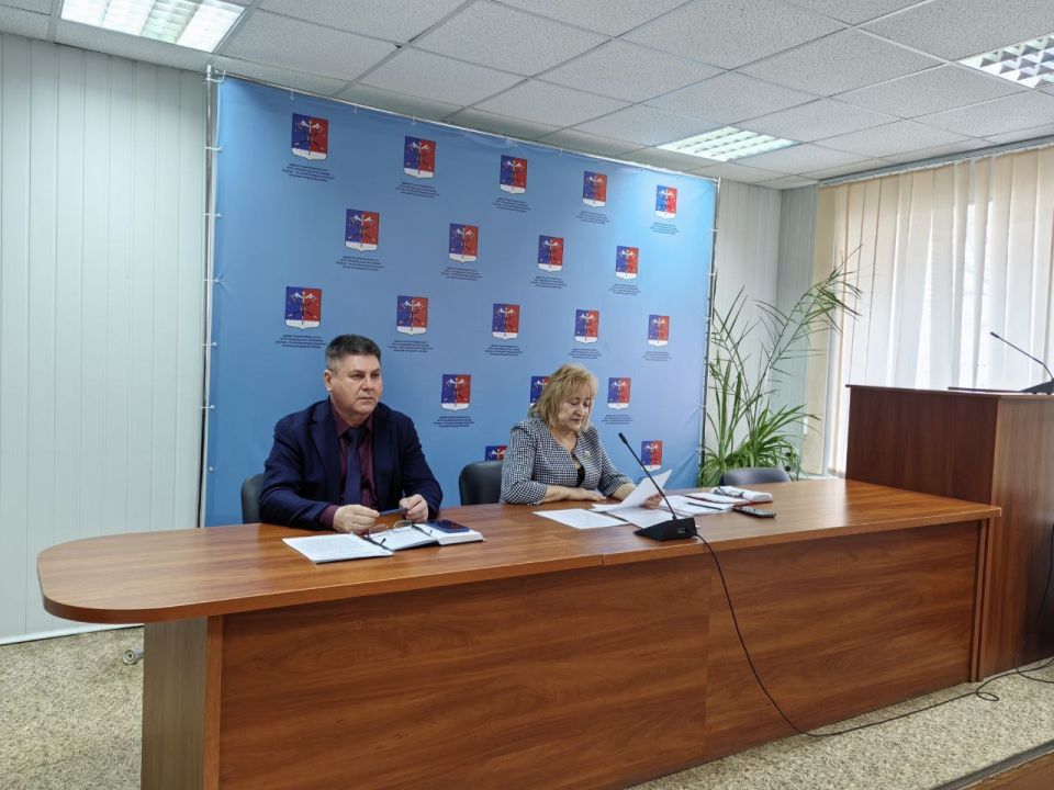 19.03.2026г. состоялось очередное заседание сессии депутатов Станично-Луганского МО. На заседании было рассмотрено 6 вопросов 19.03.2026г. состоялось очередное заседание сессии депутатов Станично-Луганского МО. На заседании было рассмотрено 6 вопросов