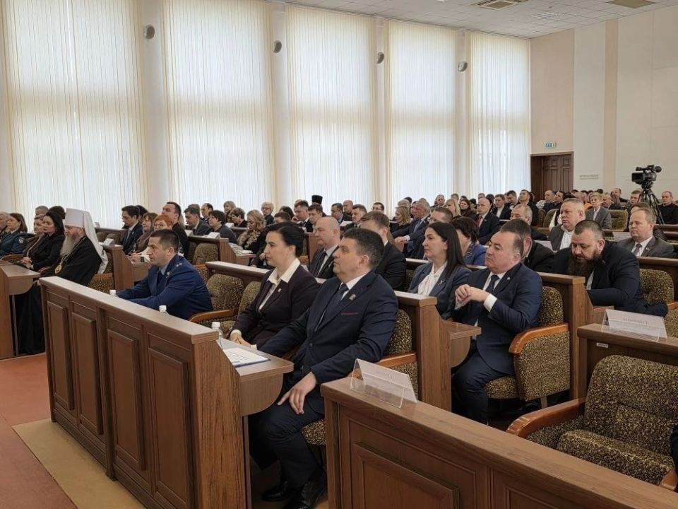 Ольга Бас: Сегодня в качестве почётного гостя приняла участие в выборах Главы городского округа города Луганска Ольга Бас: Сегодня в качестве почётного гостя приняла участие в выборах Главы городского округа города Луганска