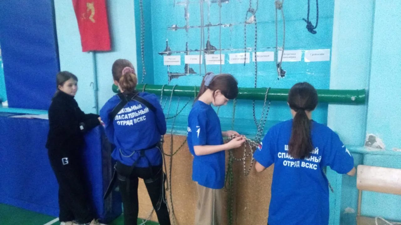 Старобельские юные туристы завоевали призовые места на Республиканских соревнованиях Старобельские юные туристы завоевали призовые места на Республиканских соревнованиях