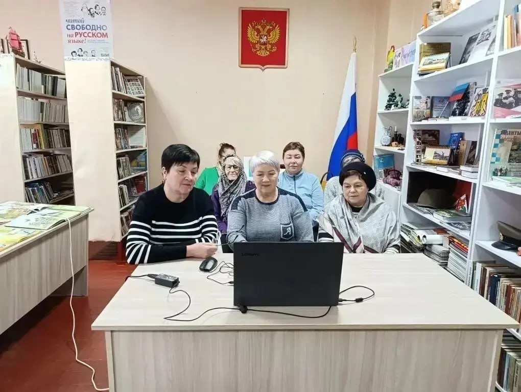 Творческие встречи объединили перевальчан и оренбуржцев Творческие встречи объединили перевальчан и оренбуржцев