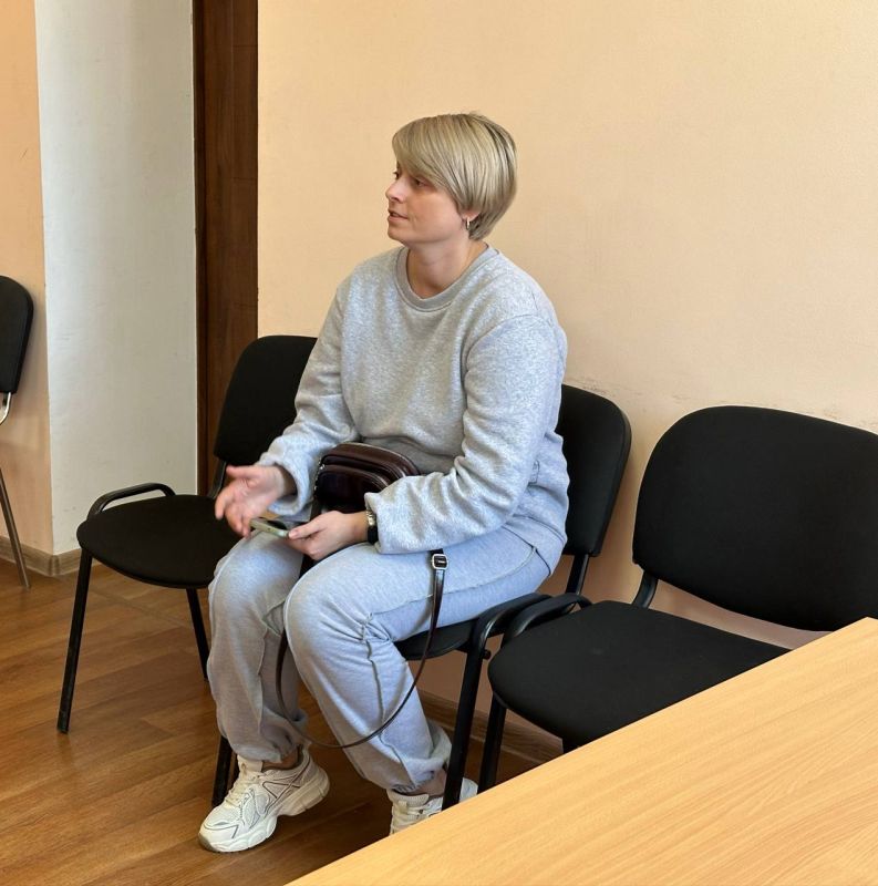 Глава городского округа город Ровеньки Андрей Рубанцов провёл личный приём жителей Глава городского округа город Ровеньки Андрей Рубанцов провёл личный приём жителей