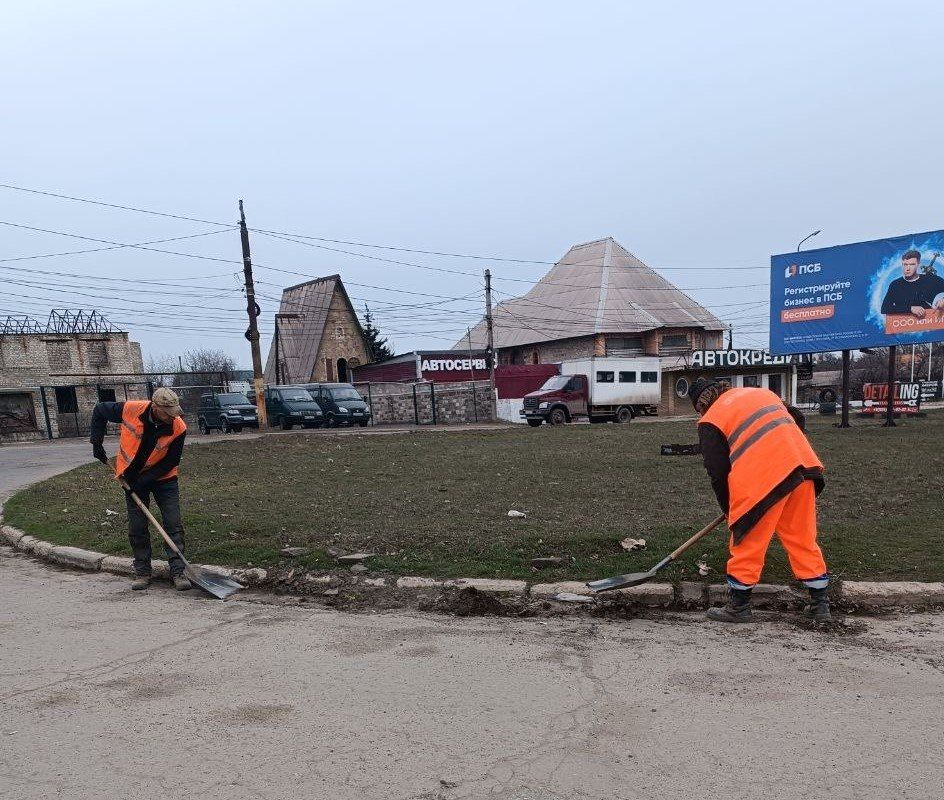 Коммунальными службами проведены работы на территории города Коммунальными службами проведены работы на территории города