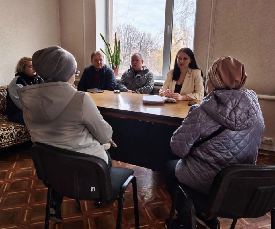 В Лутугинском муниципальном округе состоялся очередной выездной прием граждан В Лутугинском муниципальном округе состоялся очередной выездной прием граждан