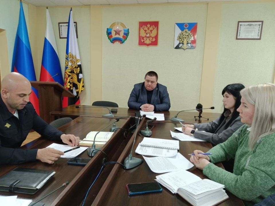 Сегодня под председательством Главы городского округа город Ровеньки прошло заседание комиссии по обеспечению безопасности дорожного движения Сегодня под председательством Главы городского округа город Ровеньки прошло заседание комиссии по обеспечению безопасности дорожного движения