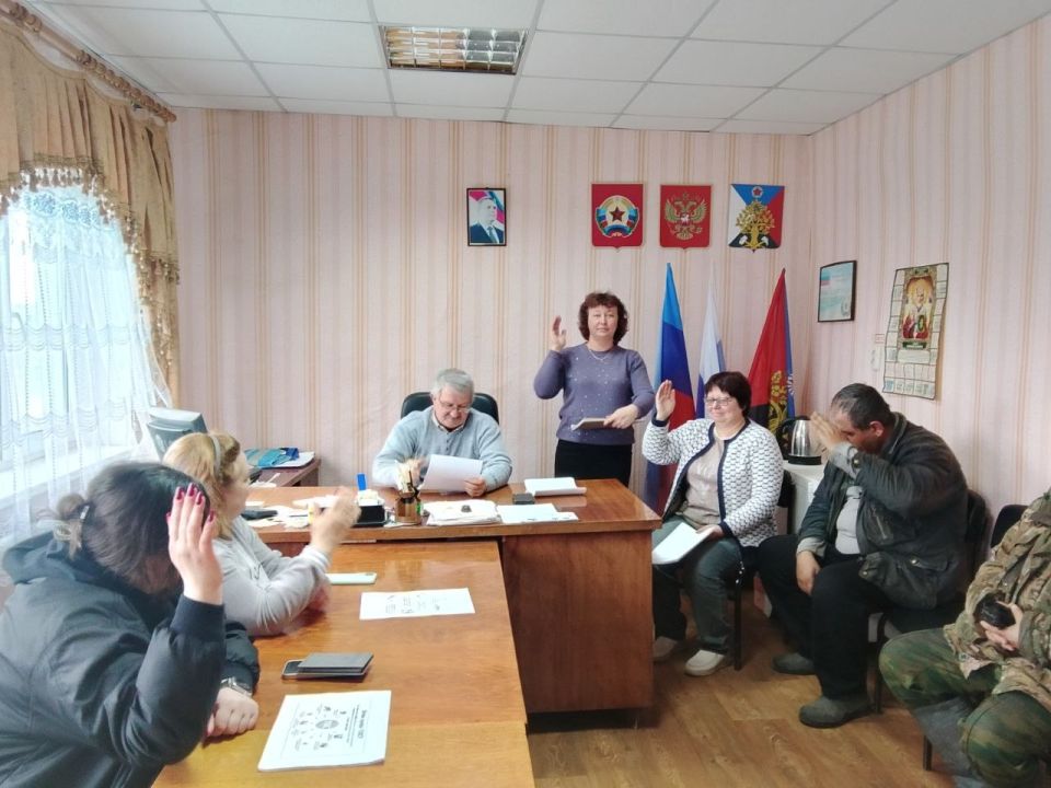 Сегодня в отделе жизнеобеспечения села Благовка Администрации городского округа Ровеньки состоялось собрание жителей сёл Благовка, Платоновка, Грибоваха, по вопросу создания территориального общественного самоуправления (ТОС) Сегодня в отделе жизнеобеспечения села Благовка Администрации городского округа Ровеньки состоялось собрание жителей сёл Благовка, Платоновка, Грибоваха, по вопросу создания территориального общественного самоуправления (ТОС)