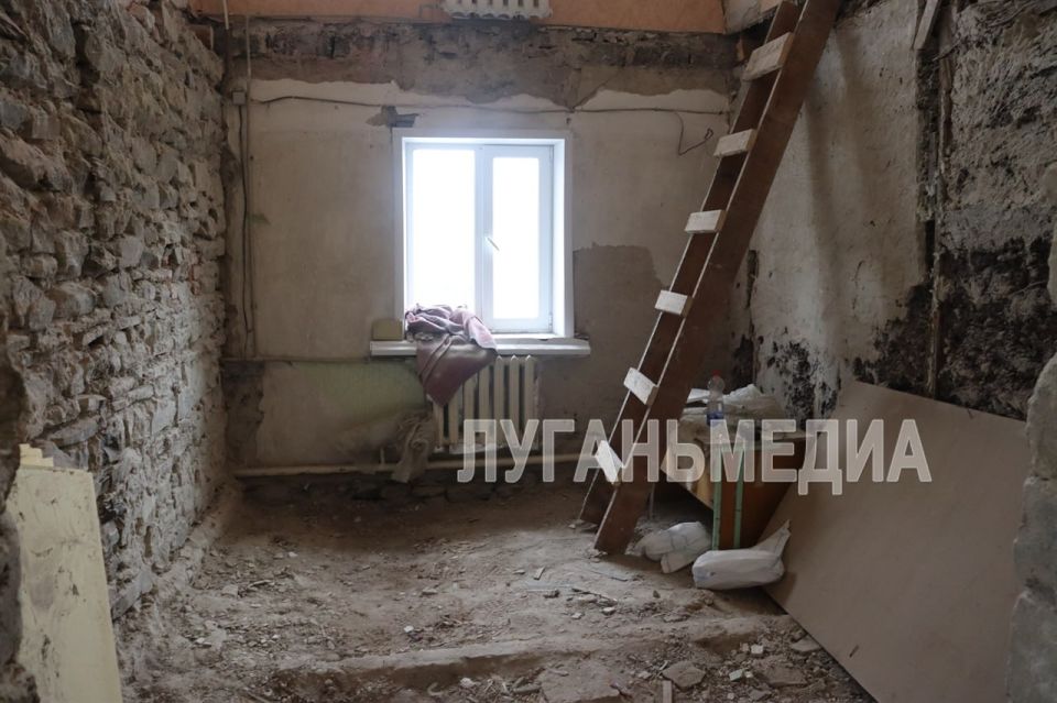 Благодаря Республике Хакасия в Свердловском муниципалитете продолжается обновление Володарской СШ имени Олега Кошевого Благодаря Республике Хакасия в Свердловском муниципалитете продолжается обновление Володарской СШ имени Олега Кошевого