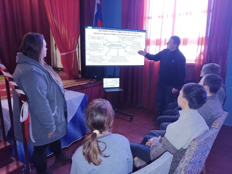 Безнадзорность и беспризорность — одна из острых социальных проблем, которая затрагивает многих детей и подростков Безнадзорность и беспризорность — одна из острых социальных проблем, которая затрагивает многих детей и подростков