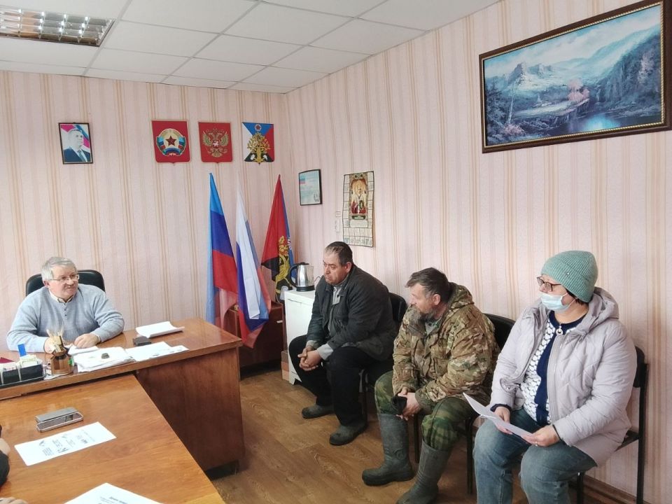 Сегодня в отделе жизнеобеспечения села Благовка Администрации городского округа Ровеньки состоялось собрание жителей сёл Благовка, Платоновка, Грибоваха, по вопросу создания территориального общественного самоуправления (ТОС) Сегодня в отделе жизнеобеспечения села Благовка Администрации городского округа Ровеньки состоялось собрание жителей сёл Благовка, Платоновка, Грибоваха, по вопросу создания территориального общественного самоуправления (ТОС)