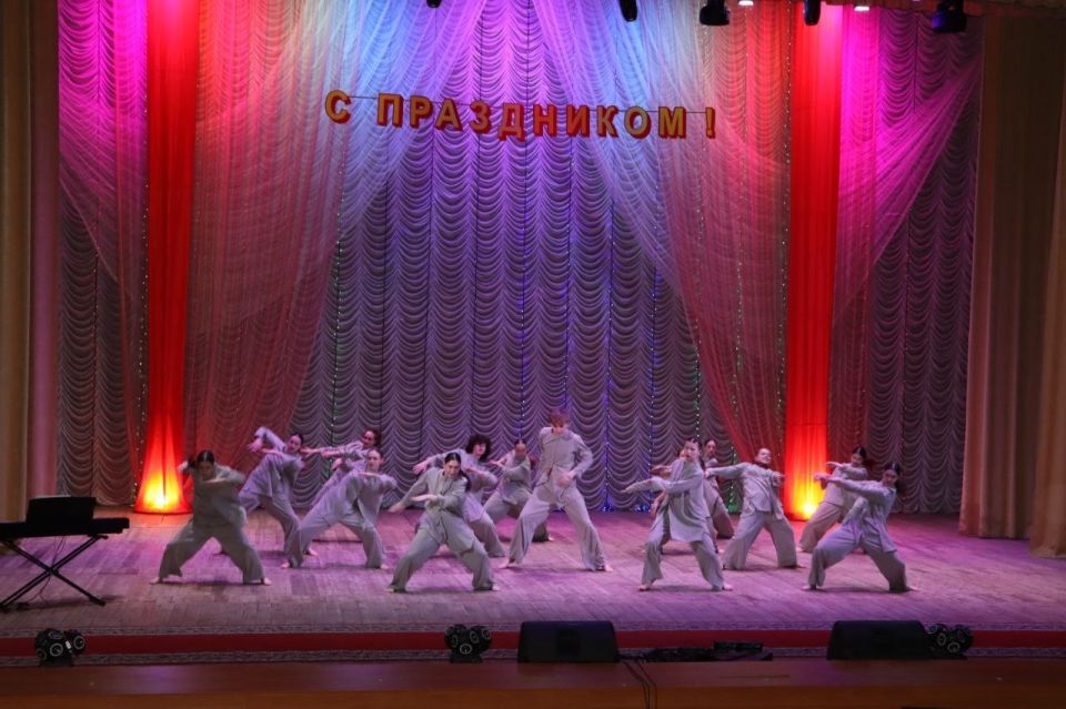 Наталия Жулинская: В преддверии Дня работников культуры вручила грамоты и благодарности сотрудникам учреждений культуры — за личный вклад в развитие отрасли и преданность делу Наталия Жулинская: В преддверии Дня работников культуры вручила грамоты и благодарности сотрудникам учреждений культуры — за личный вклад в развитие отрасли и преданность делу