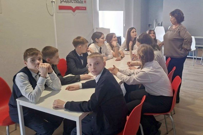 Телемост с участием Красноярского края и Республики Хакасия «Нити дружбы» прошел в СЦГБ им. В.П. Астафьева Телемост с участием Красноярского края и Республики Хакасия «Нити дружбы» прошел в СЦГБ им. В.П. Астафьева
