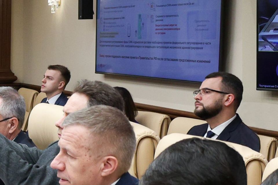 Александр Криеренко в Совете Федерации принял участие в обсуждении вопросов правового статуса средств индивидуальной мобильности Александр Криеренко в Совете Федерации принял участие в обсуждении вопросов правового статуса средств индивидуальной мобильности