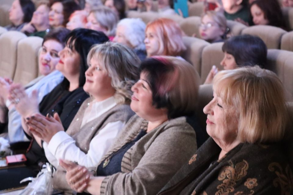 В преддверии Дня работника культуры чествовали всех, кто хранит культурное наследие нашей Родины, развивает искусство и обогащает духовную жизнь каждого из нас В преддверии Дня работника культуры чествовали всех, кто хранит культурное наследие нашей Родины, развивает искусство и обогащает духовную жизнь каждого из нас