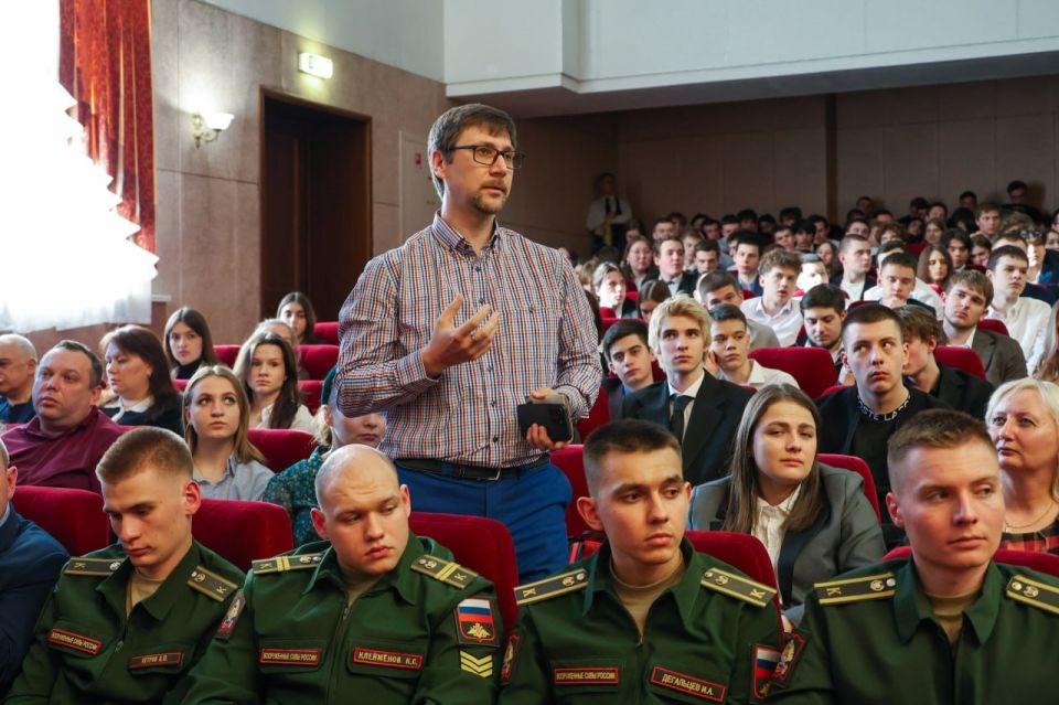Председатель СК России выступил на организованном Международным союзом криминалистов лектории «Расследование преступлений киевского режима» Председатель СК России выступил на организованном Международным союзом криминалистов лектории «Расследование преступлений киевского режима»
