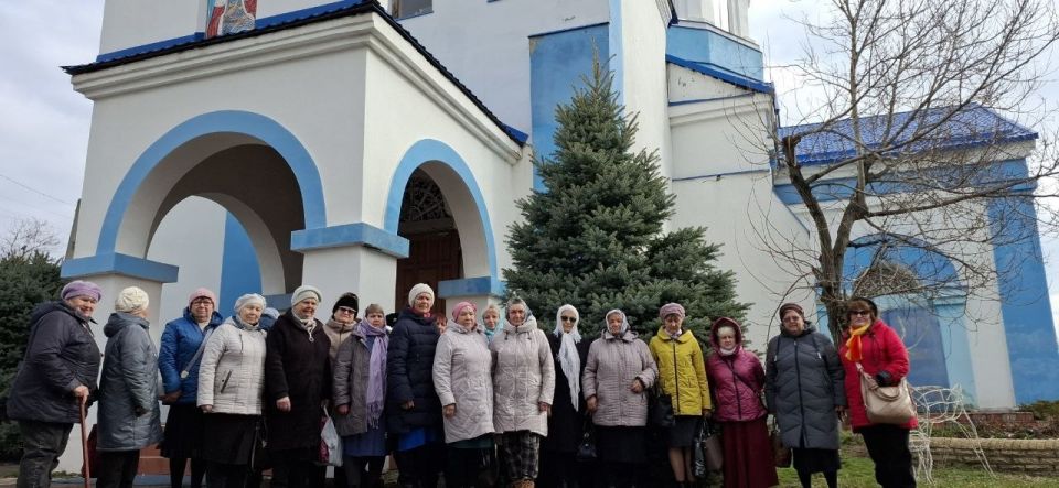 25 марта студенты Университета третьего возраста при ГБУ ЛНР «Краснолучский КЦСОН» в преддверии самого важного христианского праздника – Пасха посетили Храм святого благоверного Александра Невского, пос 25 марта студенты Университета третьего возраста при ГБУ ЛНР «Краснолучский КЦСОН» в преддверии самого важного христианского праздника – Пасха посетили Храм святого благоверного Александра Невского, пос