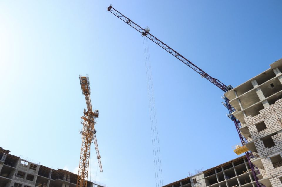 В Луганске обсудили развитие строительной отрасли В Луганске обсудили развитие строительной отрасли