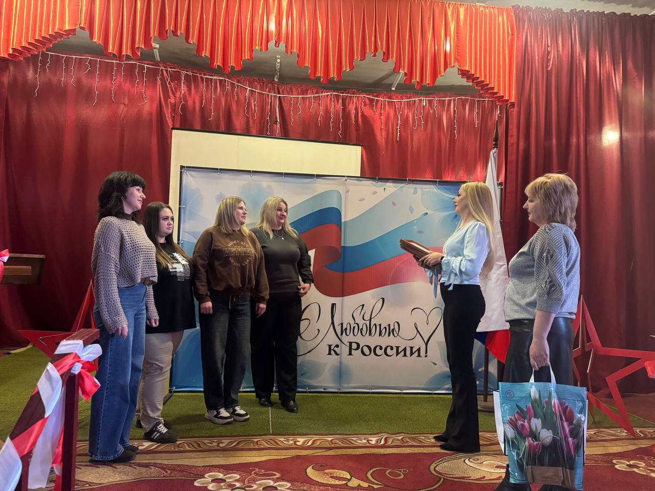 25 марта свой профессиональный праздник — День работника культуры — отмечают работники ДК им. Т.Г. Шевченко пгт Большекаменка