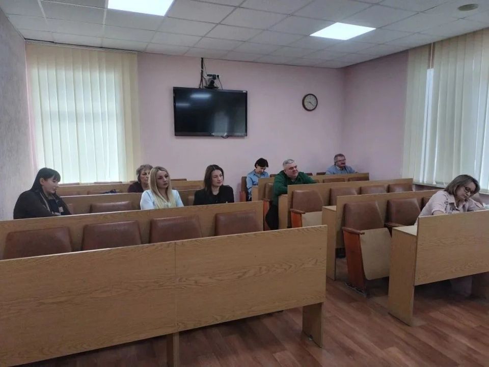 Сегодня Глава городского округа город Ровеньки Андрей Рубанцов провел заседание комиссии по предупреждению и ликвидации чрезвычайных ситуаций Сегодня Глава городского округа город Ровеньки Андрей Рубанцов провел заседание комиссии по предупреждению и ликвидации чрезвычайных ситуаций