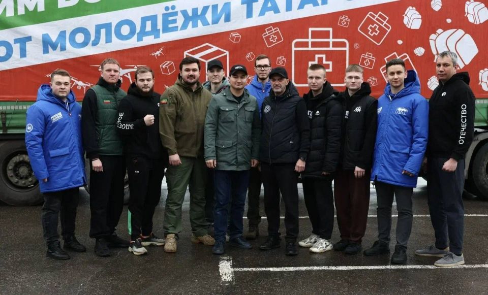 Вместе — значит сильнее!. Встретили здесь у нас в ЛНР 36-ю гуманитарную колонну «Единой России» Вместе — значит сильнее!. Встретили здесь у нас в ЛНР 36-ю гуманитарную колонну «Единой России»