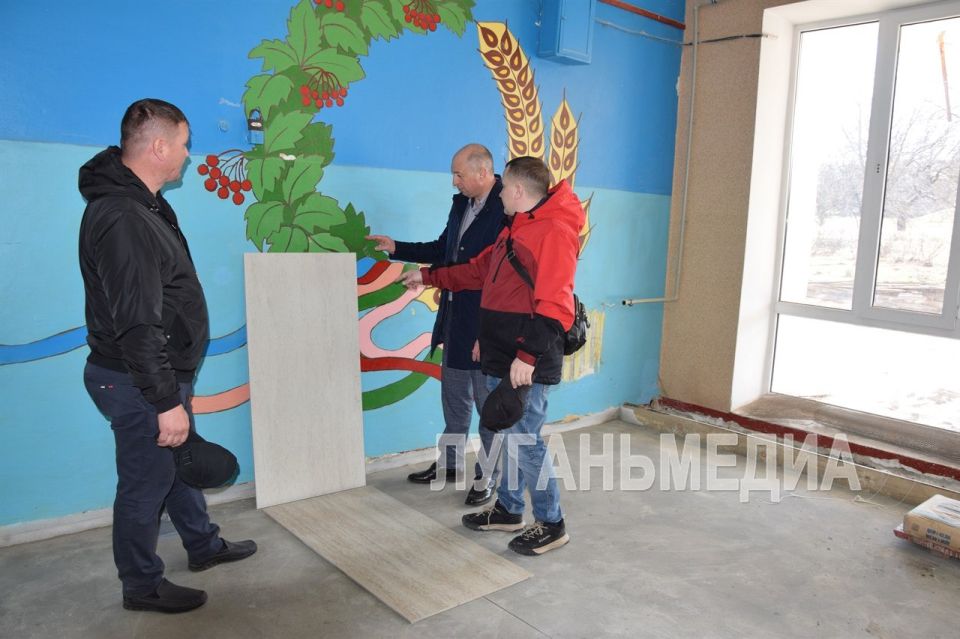 В Зимогорьевской школе имени Ивана Малько идут ремонтно-восстановительные работы В Зимогорьевской школе имени Ивана Малько идут ремонтно-восстановительные работы
