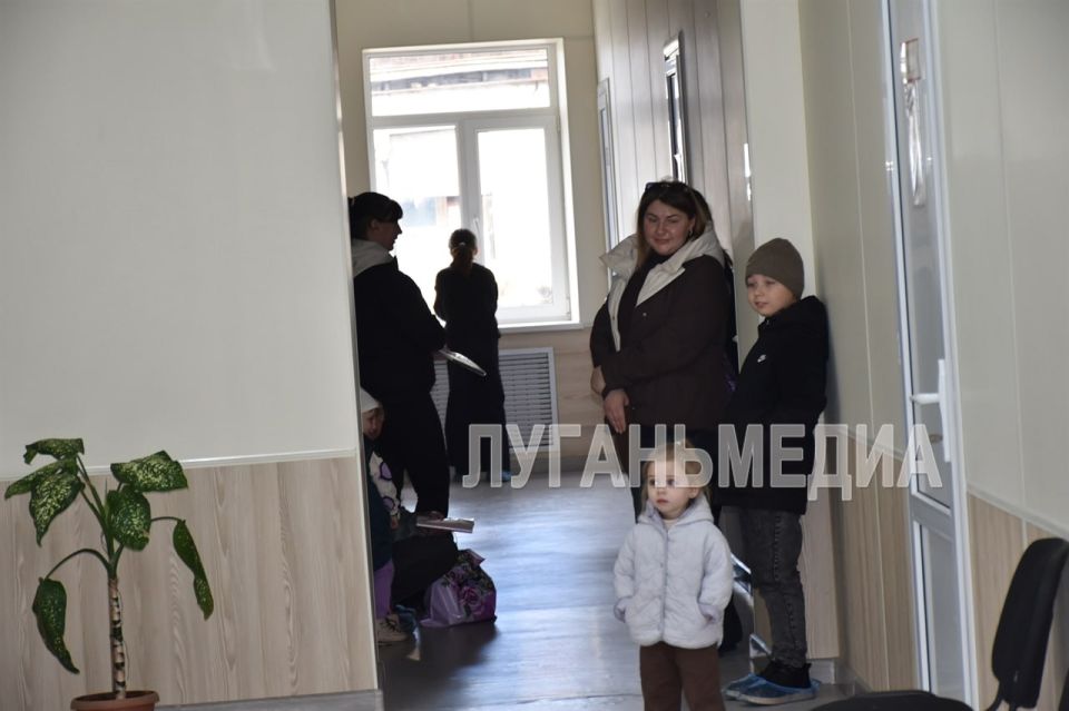 В селе Червоная Поляна Антрацитовского района теперь есть свой терапевт В селе Червоная Поляна Антрацитовского района теперь есть свой терапевт