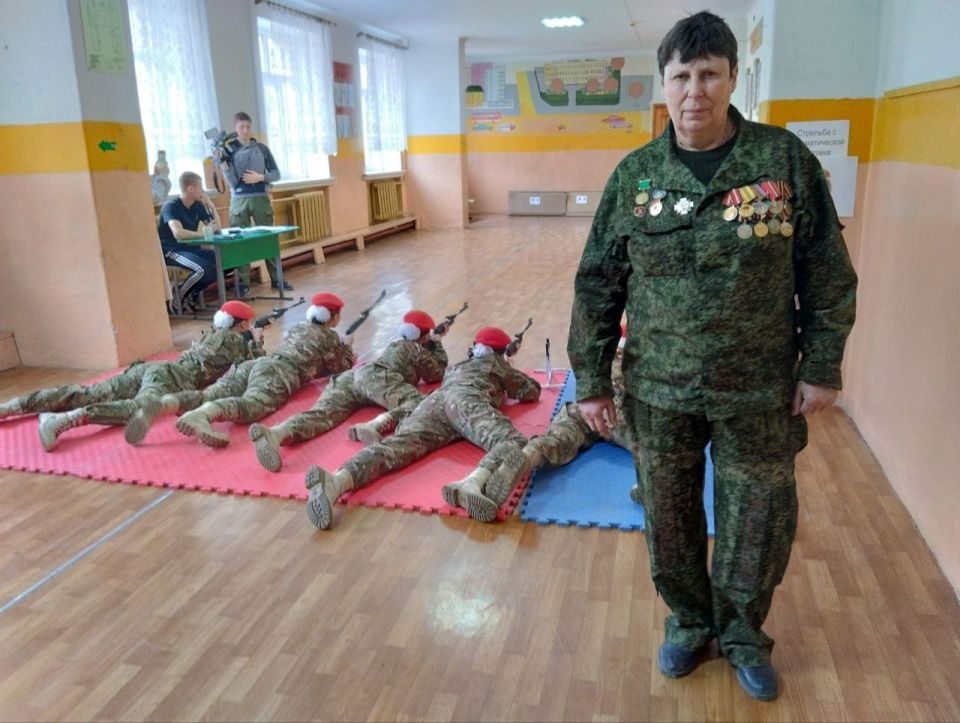 Республиканские соревнования «Девушки в погонах» Республиканские соревнования «Девушки в погонах»