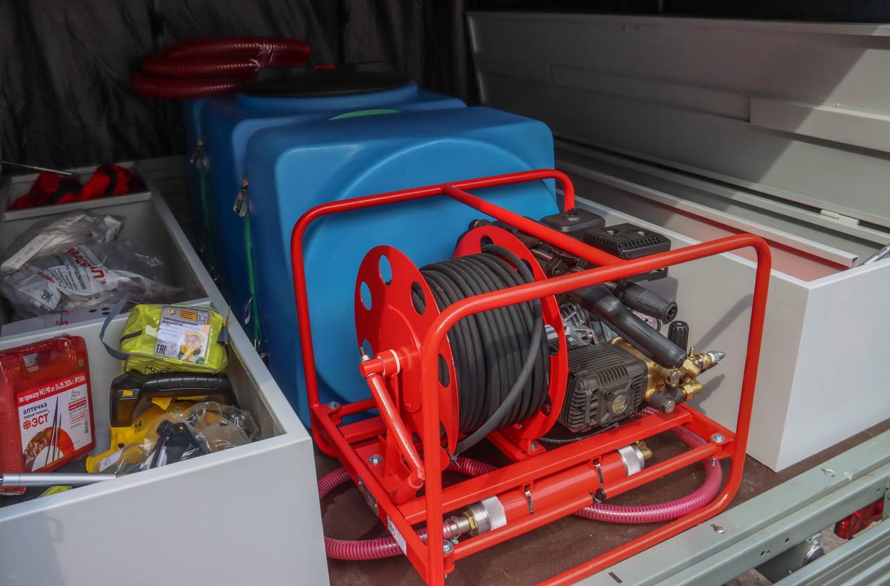 «УАЗы» прибыли вовремя. . До официального начала пожароопасного сезона в лесхозах ЛНР остались считанные дни «УАЗы» прибыли вовремя. . До официального начала пожароопасного сезона в лесхозах ЛНР остались считанные дни