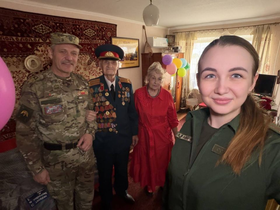 Сегодня знаменательное событие, объединившее поколения защитников Отечества Сегодня знаменательное событие, объединившее поколения защитников Отечества