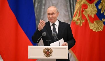 26 �����. 2000. �������� ������������ ����� ������ ����������� ���������� ��������� 1944 ��������