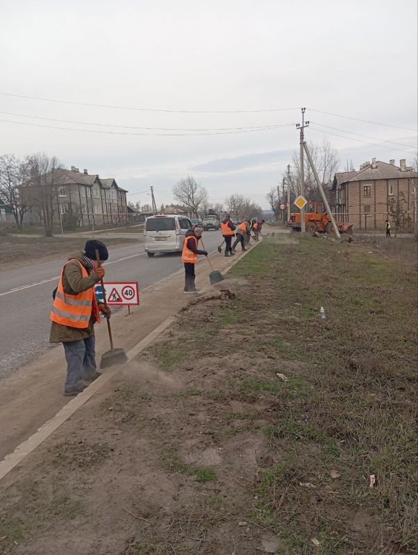 Работы по вывозу мусора и благоустройству Работы по вывозу мусора и благоустройству
