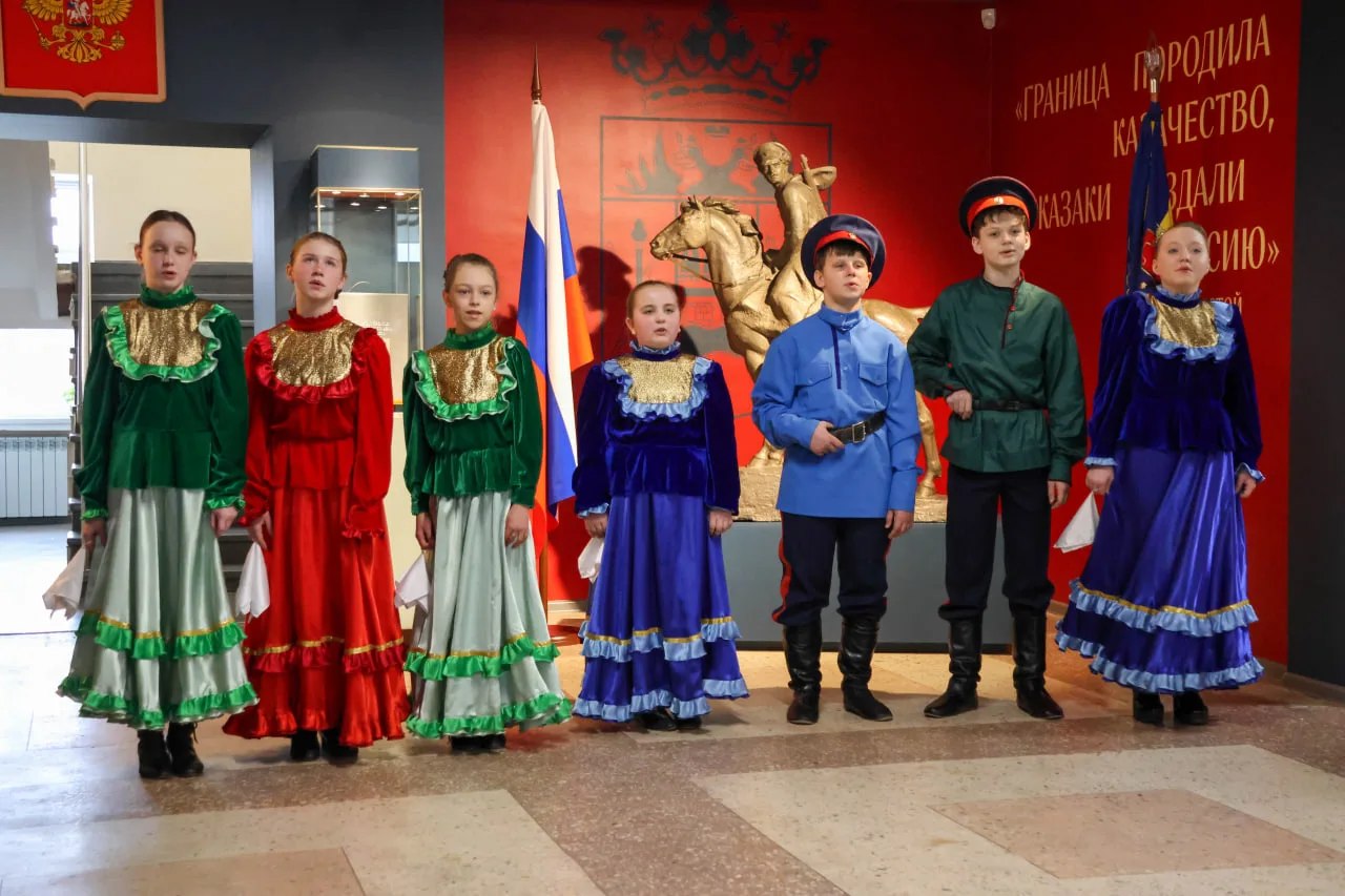 Сотрудники музея истории города Ровеньки приняли участие в Республиканском семинаре-практикуме для музейных сотрудников Луганской Народной Республики, который состоялся в Станично-Луганском музее донского казачества Сотрудники музея истории города Ровеньки приняли участие в Республиканском семинаре-практикуме для музейных сотрудников Луганской Народной Республики, который состоялся в Станично-Луганском музее донского казачества