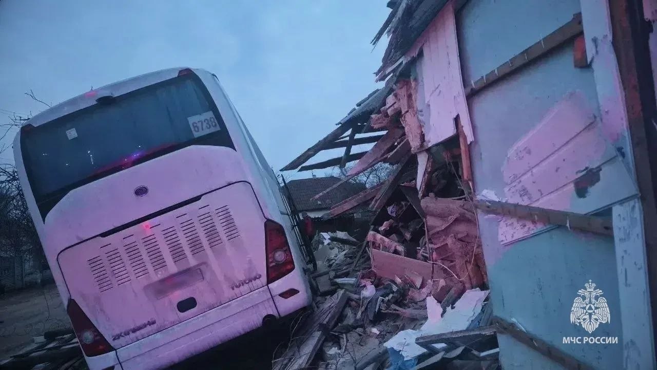 Появились новые подробности ДТП с автобусом "Москва-Стаханов" Появились новые подробности ДТП с автобусом "Москва-Стаханов"